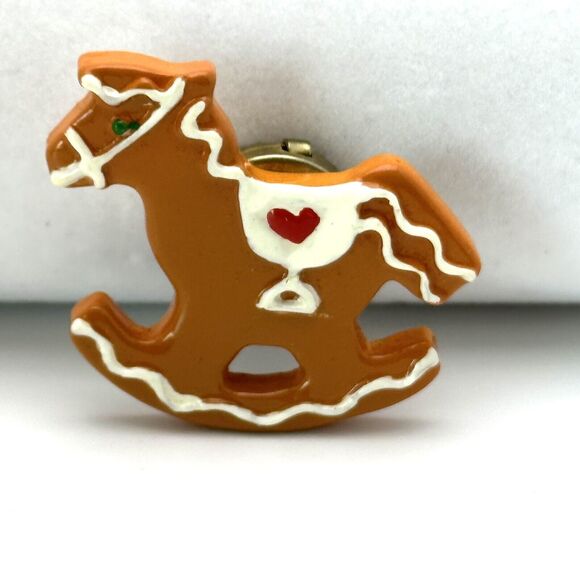 Christmas Button Covers Set of  4 Holiday Reindeer Tree House Gingerbread Resin - Picture 3 of 8